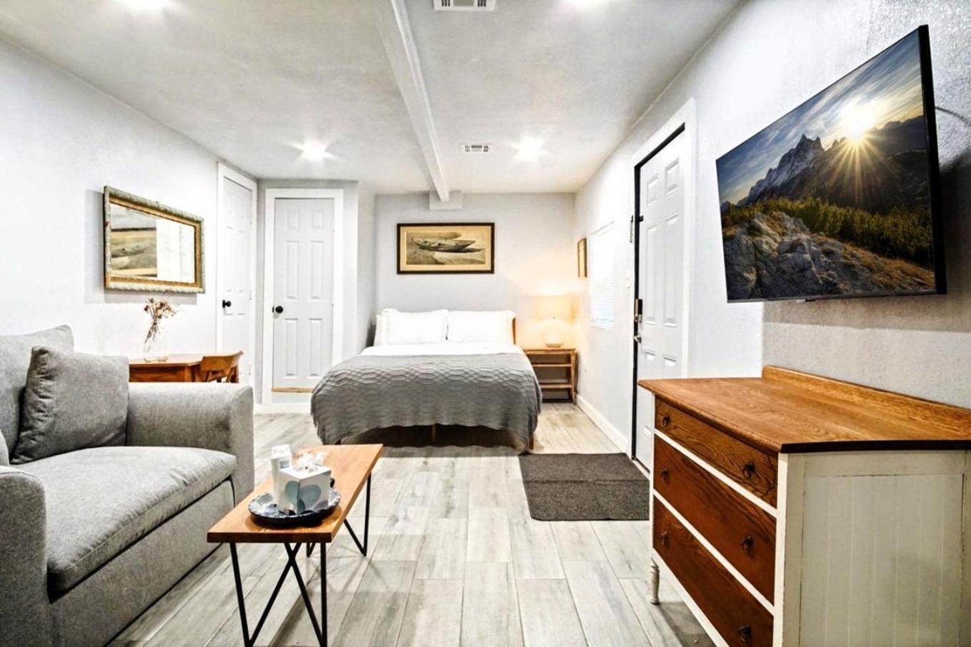 Renovated With Queen Bed And Smart Tv #36c *