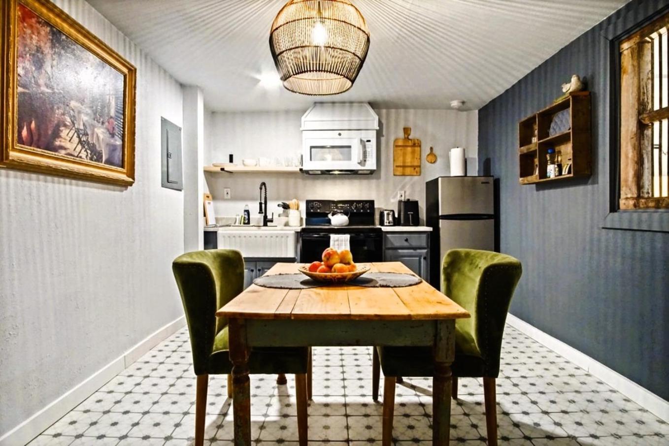 Renovated With Queen Bed And Smart Tv #36c Holiday home